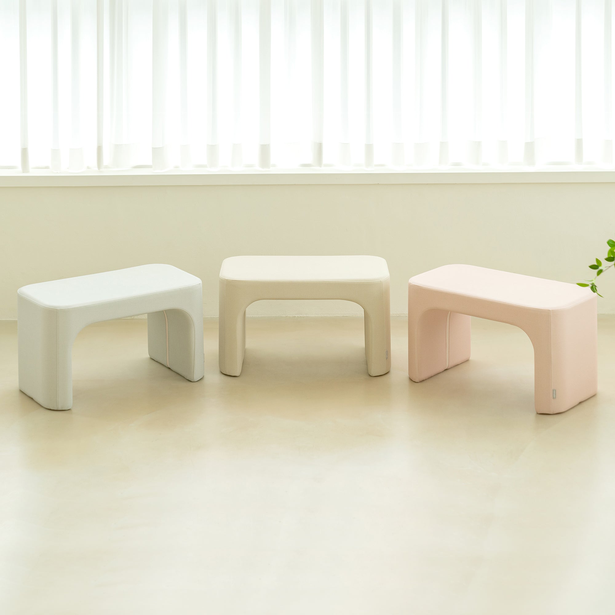 Rolly Posh Table - Baby Desk Toddler Round Table